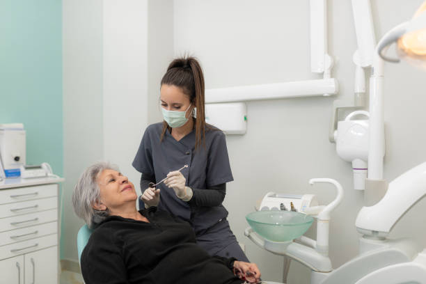 Best Emergency Dental Extractions in Rossville, IN